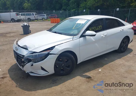 2022 Hyundai Elantra Sel from USA, damaged, VIN 5NPLM4AG4NH068641